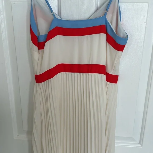 NWT Banana Republic Pleated Midi Dress Size 2. Blue, White And Red - Picture 6 of 9